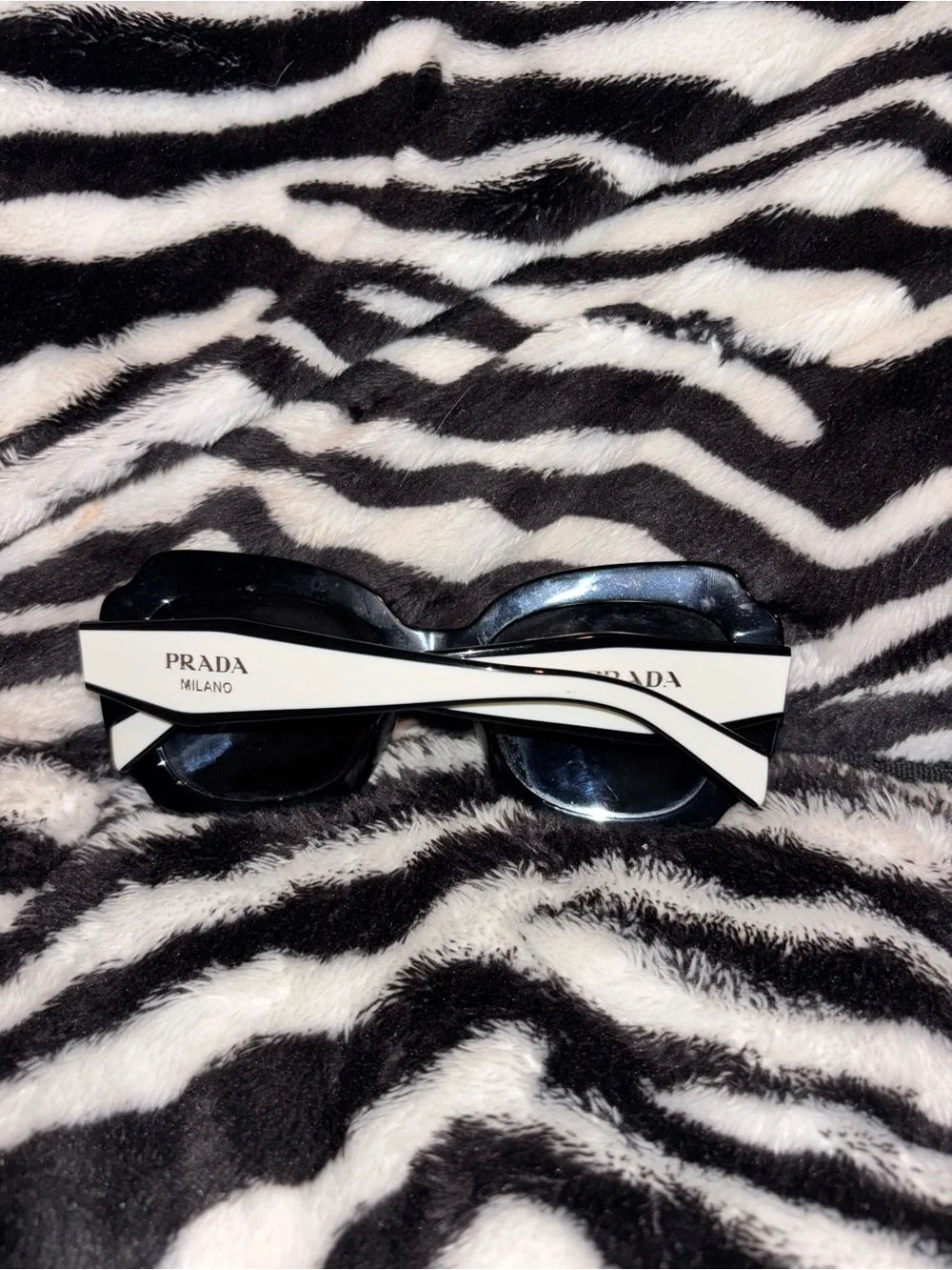 🖤 Prada Sunglasses 🤍